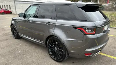 Land Rover Range Rover Sport SVR V8 5.0 Suralimenté — Performance extrême et luxe britannique — Thumbnail 20
