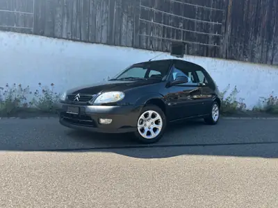 Citroën Saxo 1.6i 16V VTS Black — Sportive compacte millésime 2000, état impeccable — Miniature 9