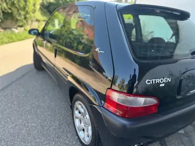 Citroën Saxo 1.6i 16V VTS Black — Sportive compacte millésime 2000, état impeccable — Miniature 15