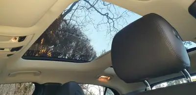Mercedes-Benz GLA 250 4Matic — SUV compact premium, 26 000 km seulement — arrière