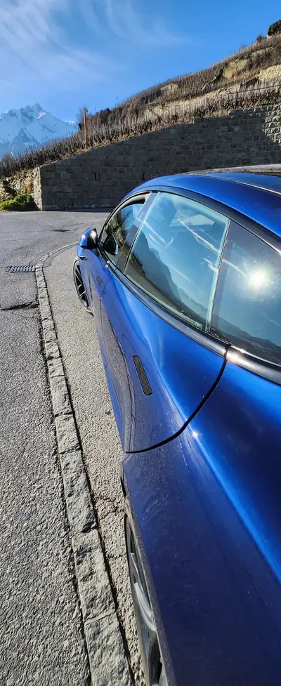 Tesla Model S Plaid 2022 — 1271 ch, performances extrêmes, 20 000 km seulement — Miniature 8