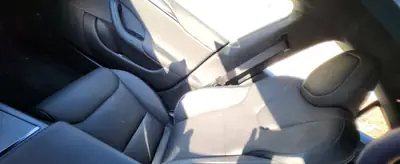 Tesla Model S Plaid 2022 — 1271 ch, performances extrêmes, 20 000 km seulement — Miniature 10