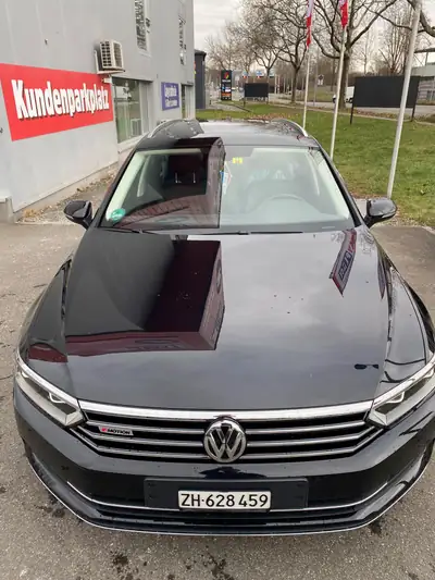 VW Passat Variant 2.0 TDI 4Motion — Break premium diesel 240 ch, traction intégrale — fianco