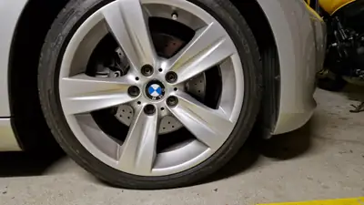 BMW 325d Cabriolet Steptronic — Cabriolet diesel élégant, mécanique impeccable — intérieur