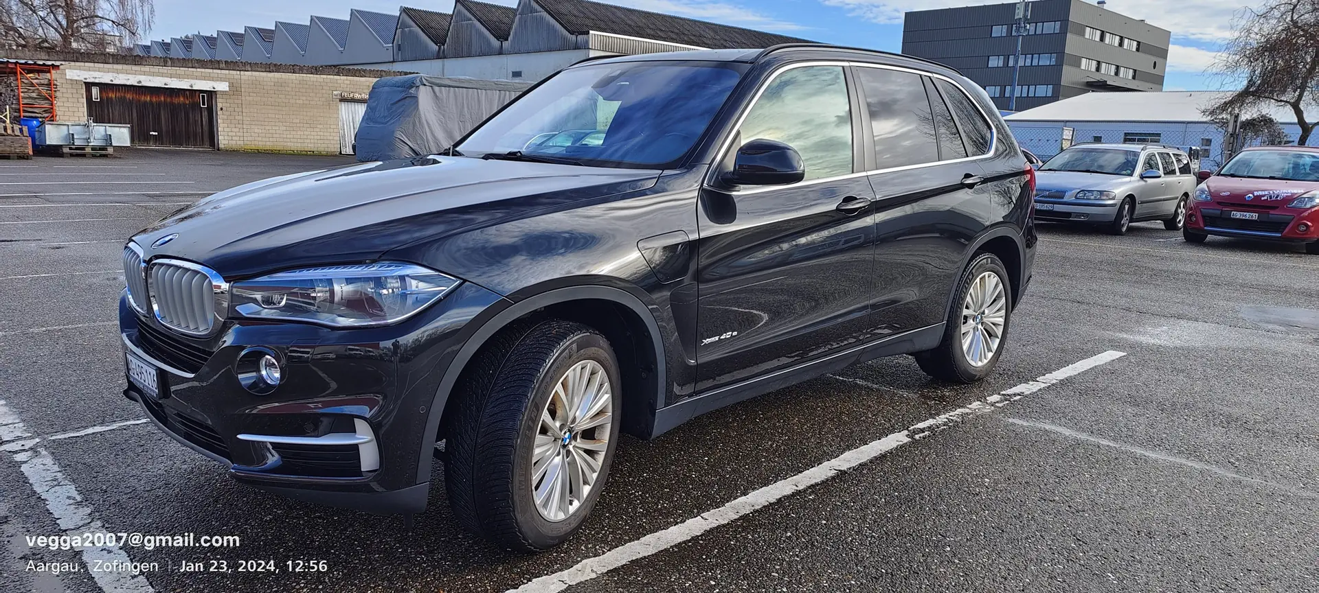 BMW X5 xDrive 40e iPerformance — SUV hybride rechargeable premium, 190'000 km — vue extérieure