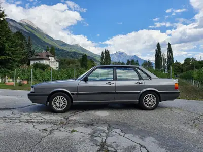 Audi 90 Quattro 1986 — Berline sportive 4x4 légendaire, 240000 km — Miniature 7