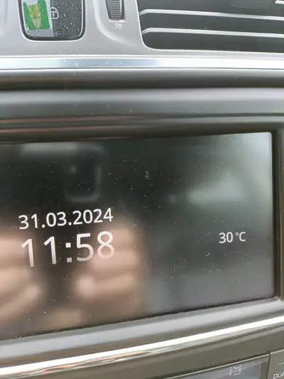 Renault Kadjar 1.6 dCi Bose 4x4 — SUV robuste, transmission intégrale, finition premium — Miniatur 9