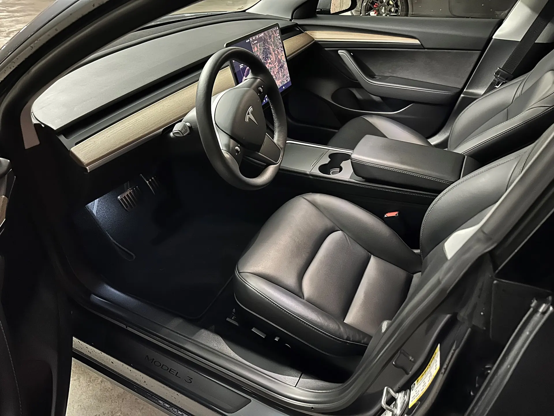Tesla Model 3 2021 occasion Nürensdorf — 4