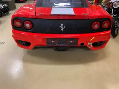Ferrari F360 Modena Berlinetta 2003 — Légendaire V8 400 ch, préparation circuit exclusive — intérieur