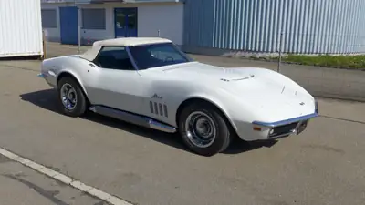 Chevrolet Corvette L36 427 — Cabriolet américain de légende, restauration complète — Miniatura 11