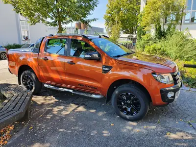 Ford Ranger Wildtrak 3.2 TDCi 4x4 — Pick-up robuste, turbodiesel 200 ch et transmission intégrale — vista esterna