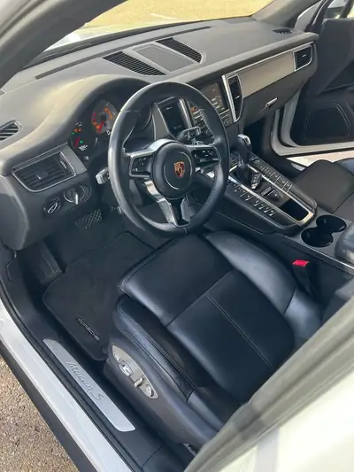 Porsche Macan S Diesel PDK — SUV sportif premium, 98'000 km, sans accident — arrière