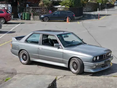 BMW M3 Cecotto Swiss 1990 — Légende rare et performante, 1 sur 50 — arrière
