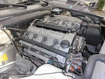 BMW M3 Cecotto Swiss 1990 — Légende rare et performante, 1 sur 50 — Miniature 10
