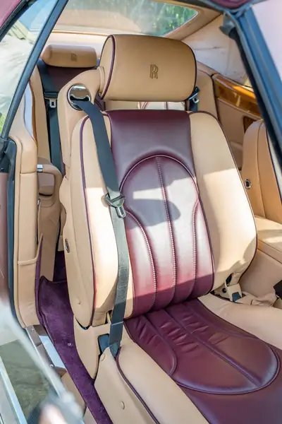 Rolls-Royce Corniche Last of Line 2003 — Un des 45 exemplaires, cabriolet mythique — Miniatura 16