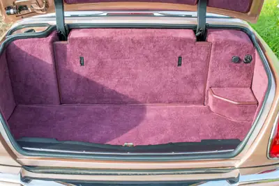 Rolls-Royce Corniche Last of Line 2003 — Un des 45 exemplaires, cabriolet mythique — Miniatura 18