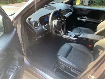 Mercedes-Benz GLB 200 4Matic — SUV polyvalent, traction intégrale et 106'000 km — Miniatura 7