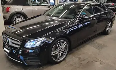 Mercedes-Benz E 450 AMG Line 4Matic — Berline premium avec 367 ch et transmission 9G-Tronic — Heckansicht