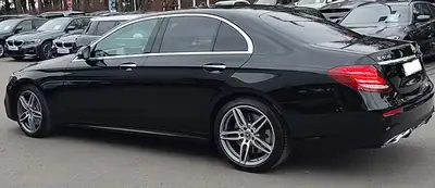 Mercedes-Benz E 450 AMG Line 4Matic — Berline premium avec 367 ch et transmission 9G-Tronic — Detail