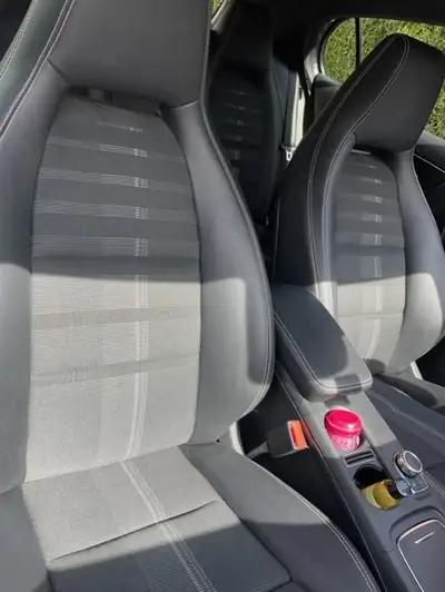 Mercedes-Benz GLA 200 Night Star — SUV compact premium, 47 000 km, garantie usine — Miniatura 12