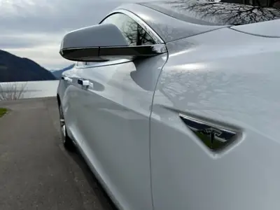 Tesla Model S 70 D — Berline électrique premium 525 ch, Supercharge Lifetime inclus — Miniatura 16