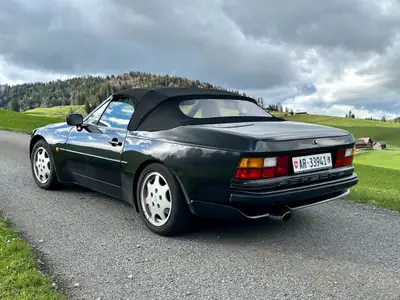 Porsche 944 S2 Cabriolet — Légende des années 90, état d'origine préservé — interni