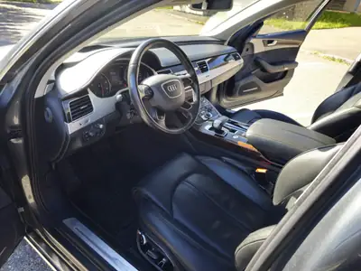 Audi A8 3.0 TDI Quattro — Berline premium diesel, entretien récent — tableau de bord
