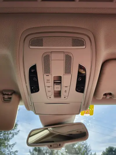 Audi A8 3.0 TDI Quattro — Berline premium diesel, entretien récent — Miniature 11