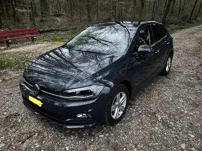 VW Polo 1.0 TSI Highline — Citadine agile, très basse consommation, 15'600 km seulement — vista esterna