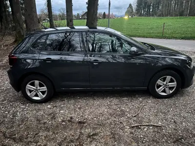 VW Polo 1.0 TSI Highline — Citadine agile, très basse consommation, 15'600 km seulement — interni