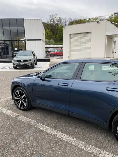 Polestar 2 Long Range Dual 78 kWh — Berline électrique haute performance, 30 000 km — dettaglio