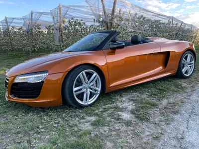 Audi R8 Spyder V10 5.2 FSI — Cabriolet sportif légendaire, 32000 km seulement — détail