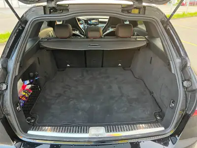 Mercedes-Benz C 43 AMG 4Matic — Break haute performance, 390 ch et transmission 9G — Miniatur 12