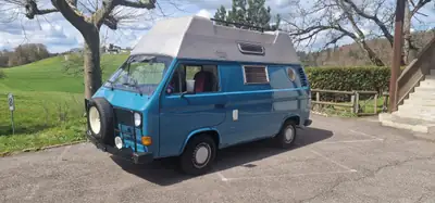 VW T3 Bus — Légende des années 1980, fraîchement restauré et prêt pour l'aventure — vista esterna