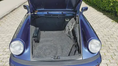 Porsche 911 Carrera Cabrio 1985 — Légende restaurée, Oldtimer certifié — Miniature 9