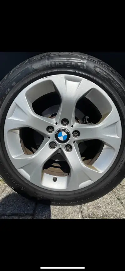 BMW X1 sDrive 18d Steptronic — SUV compact diesel automatique, blanc immaculé — Miniature 11