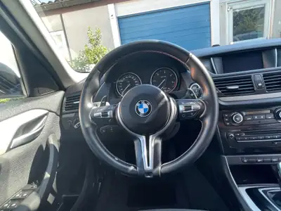 BMW X1 sDrive 18d Steptronic — SUV compact diesel automatique, blanc immaculé — Miniature 14