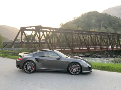 Porsche 911 Turbo PDK — Coupé haute performance, état quasi neuf avec 56'650 km — Miniature 7