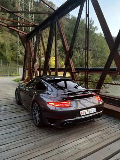 Porsche 911 Turbo PDK — Coupé haute performance, état quasi neuf avec 56'650 km — Miniature 14