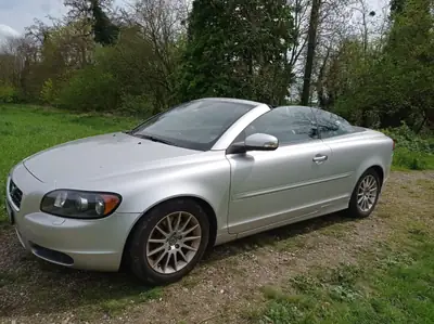 Volvo C70 T5 Summum — Cabriolet performant 230 ch, sans accident — Seitenansicht