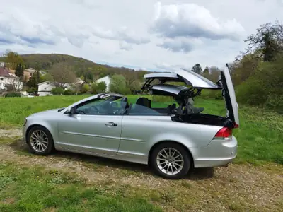 Volvo C70 T5 Summum — Cabriolet performant 230 ch, sans accident — Innenraum