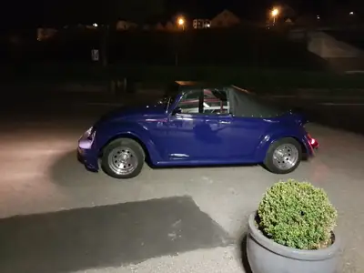 VW Käfer 1969 — Cabriolet culte, moteur essence fiable, sans sinistre — Miniature 7
