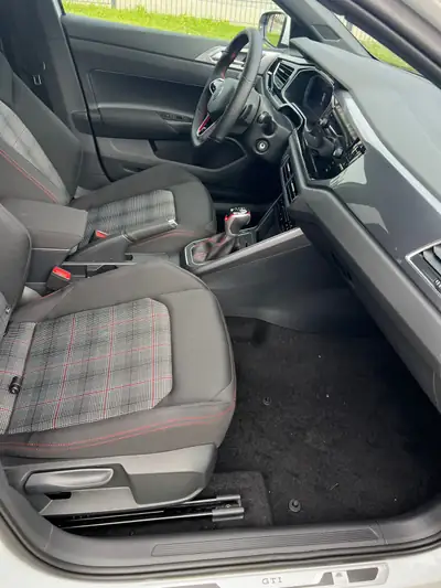 VW Polo 2.0 TSI GTI DSG — Sportive compacte 207 ch, quasi neuve à 1 km — cruscotto