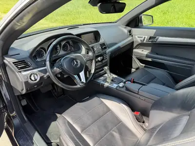 Mercedes-Benz E 350 Cabriolet — Élégance décapotable, 306 ch et consommation maîtrisée — Miniature 9