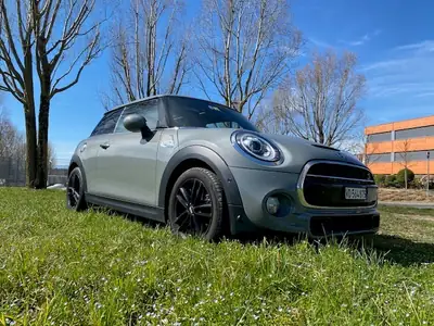 MINI Cooper S Steptronic — Sportivité britannique et efficacité énergétique — arrière