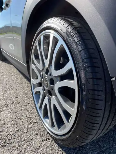 MINI Cooper S Steptronic — Sportivité britannique et efficacité énergétique — Miniature 13