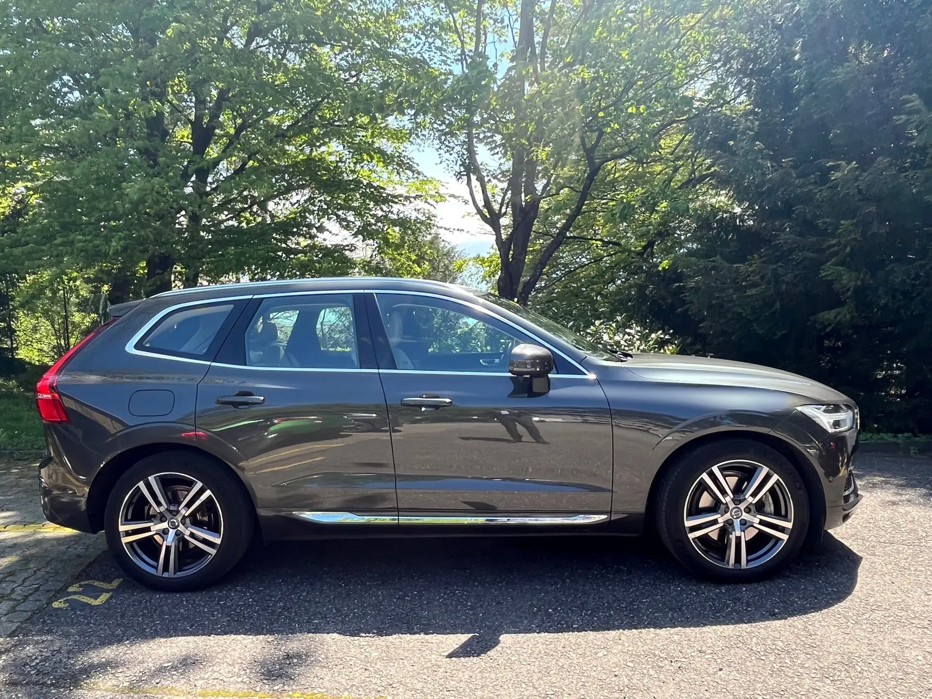 Volvo XC60 T8 eAWD Inscription — Hybride rechargeable haute performance, 142'000 km