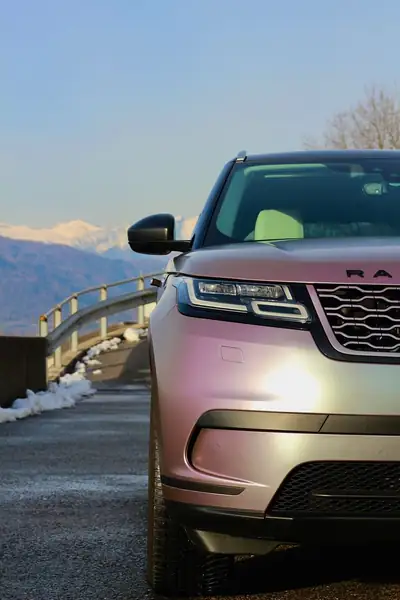 Range Rover Velar P 250 — SUV Premium 2020, 50'000 km, Design Signature — exterior view