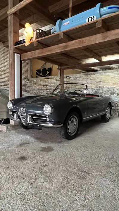 Alfa Romeo Giulietta Spider 1959 — Cabriolet mythique, état d'origine exceptionnel — Seitenansicht