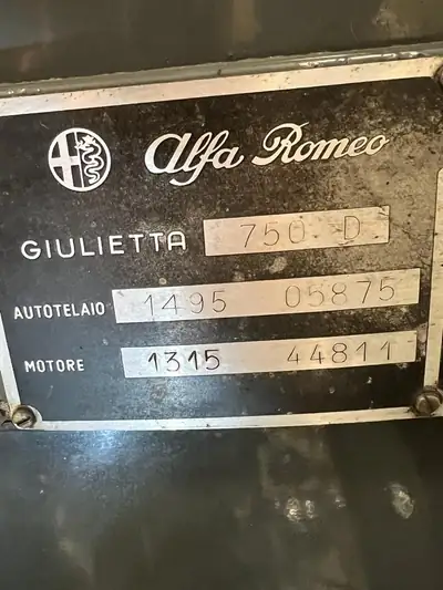 Alfa Romeo Giulietta Spider 1959 — Cabriolet mythique, état d'origine exceptionnel — Miniatur 10